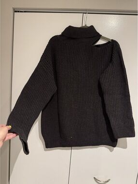 ASTR the Label Cutout Turtleneck Sweater - Size L